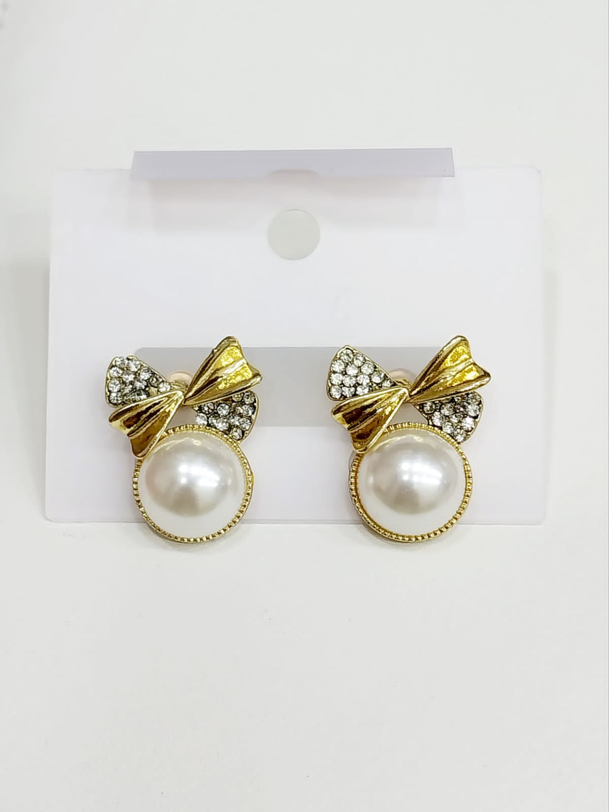 BOW STUDS