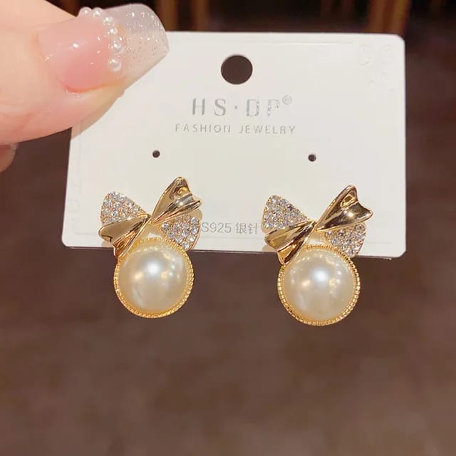 BOW STUDS