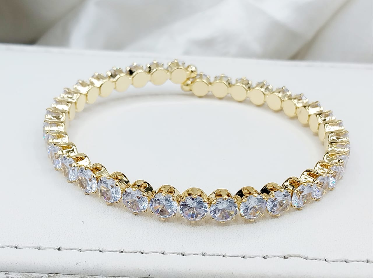 ZIRCON BRACELET